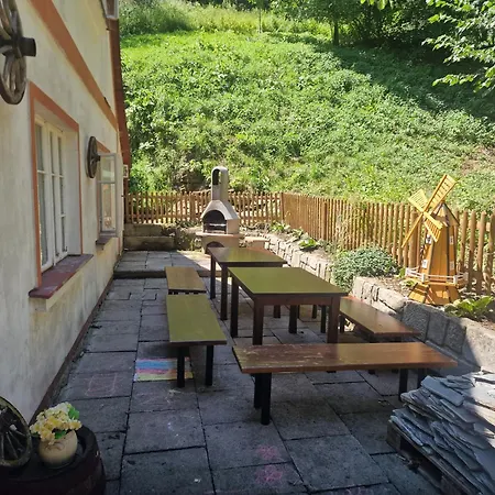 Jedova Chyse Skalka 別荘 Ceska Metuje
